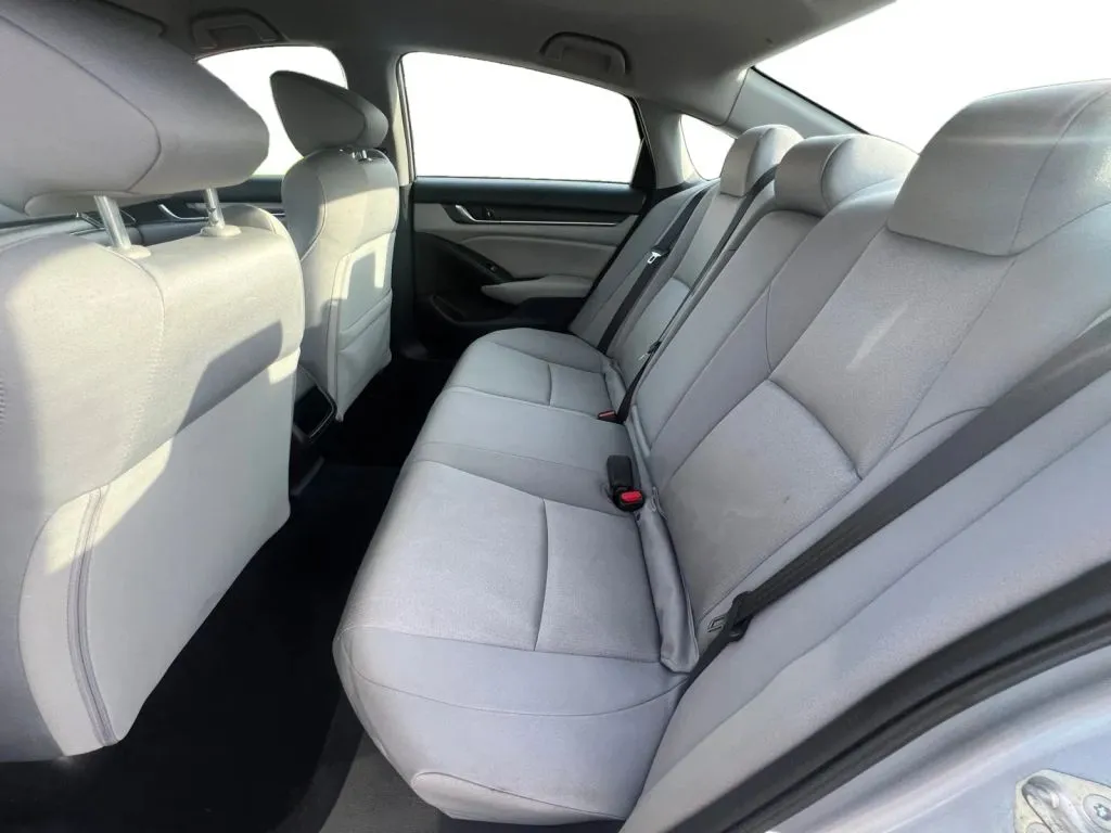 Honda Accord photo 13