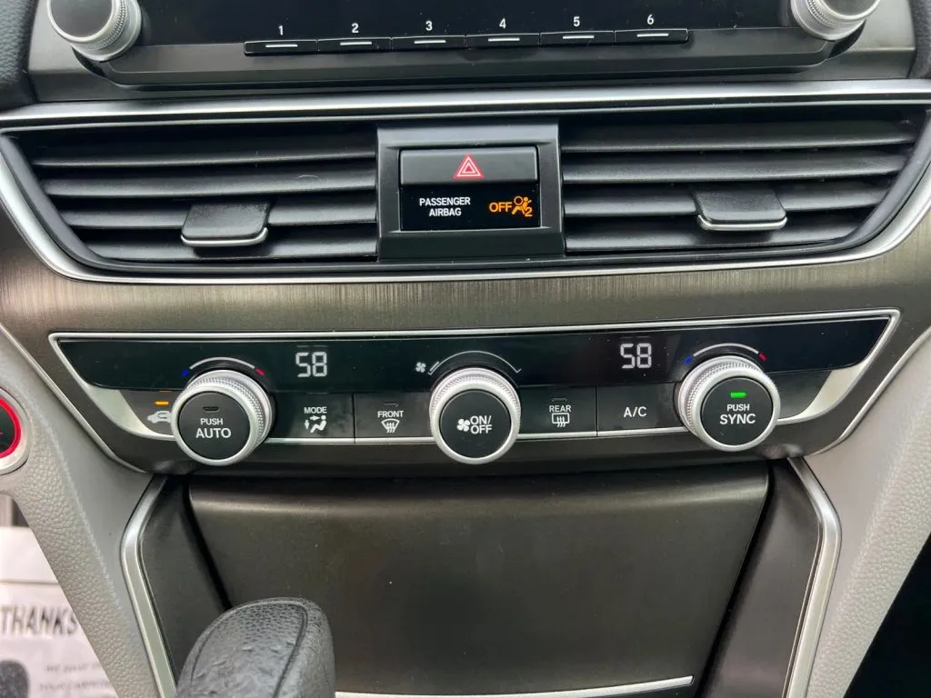 Honda Accord photo 38