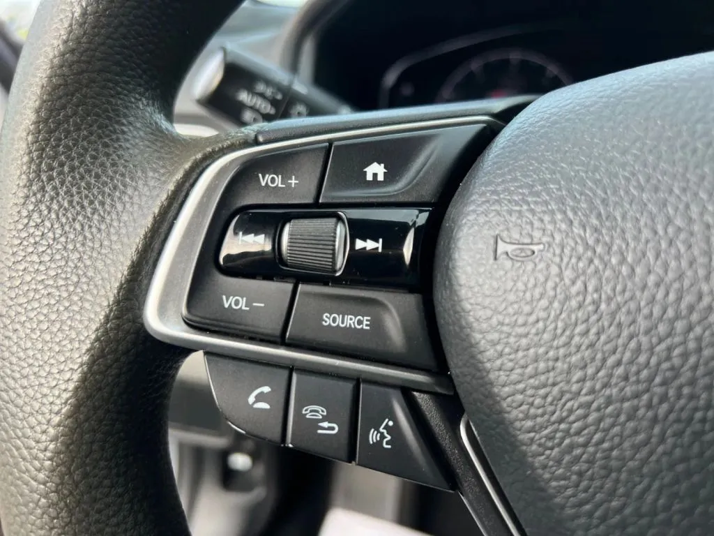 Honda Accord photo 42