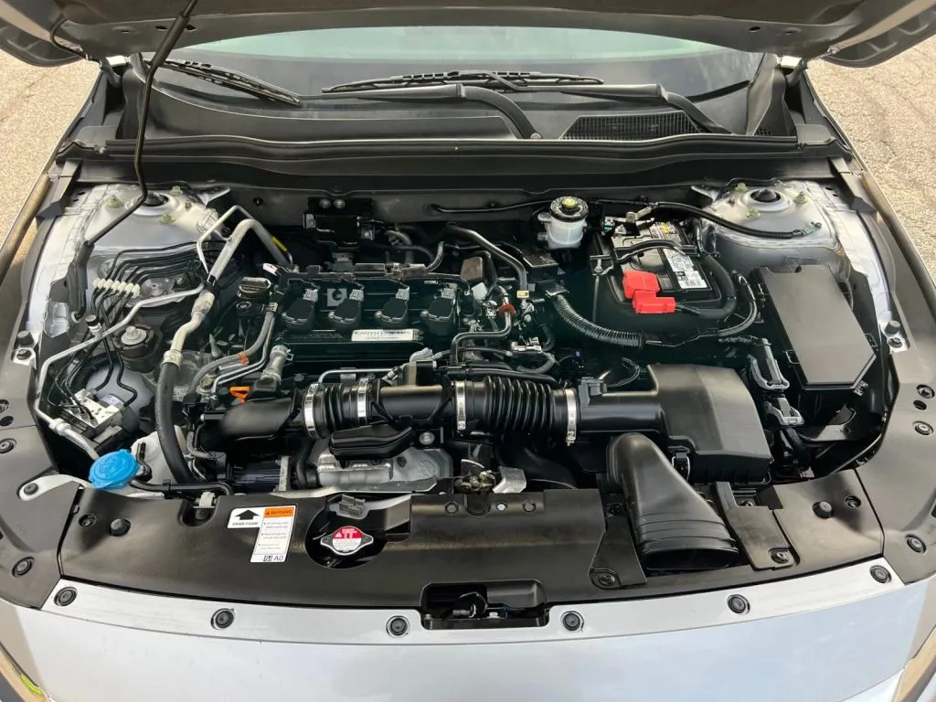 Honda Accord photo 28