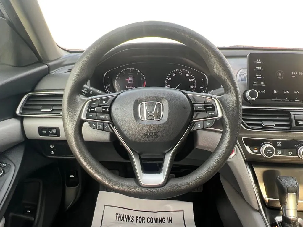 Honda Accord photo 12