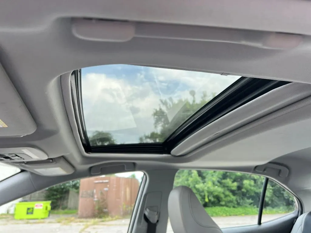 Toyota Camry photo 27