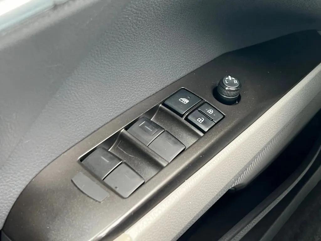 Toyota Camry photo 48
