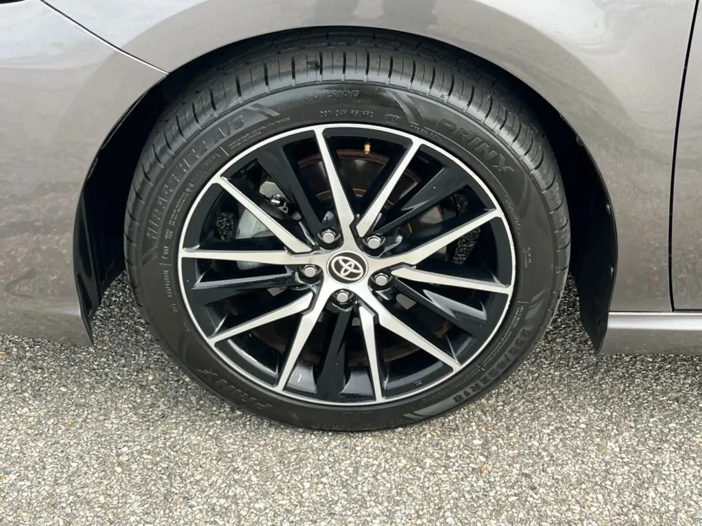 Toyota Camry photo 30