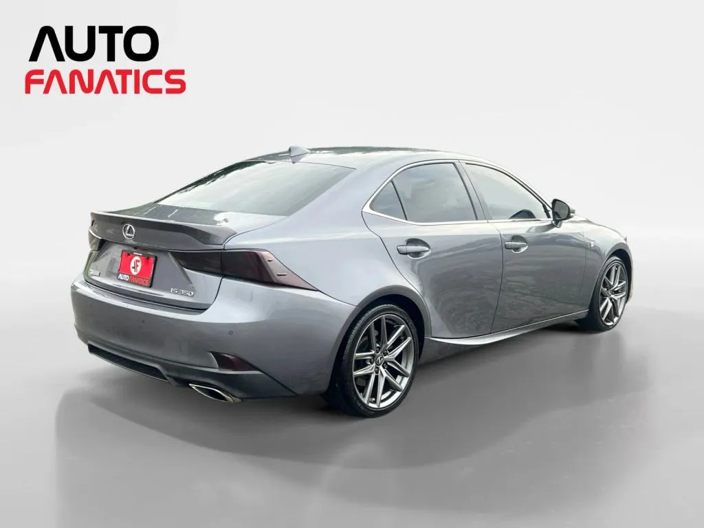 Lexus IS photo 6
