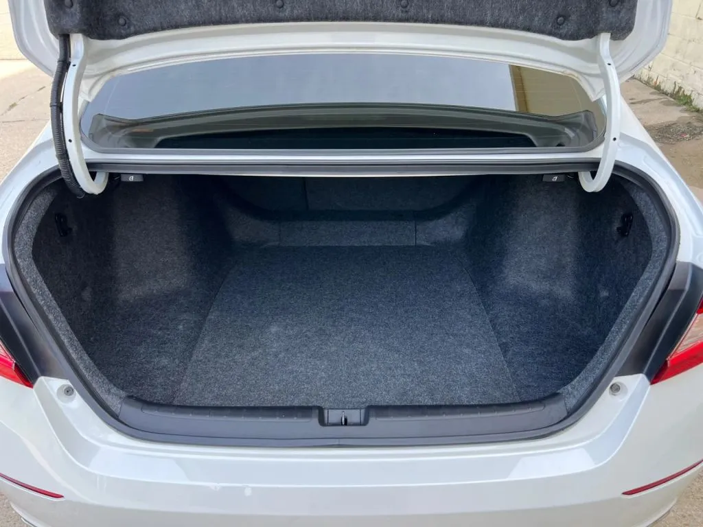 Honda Accord photo 20