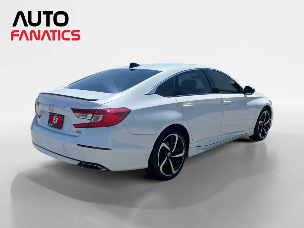 Honda Accord photo 5