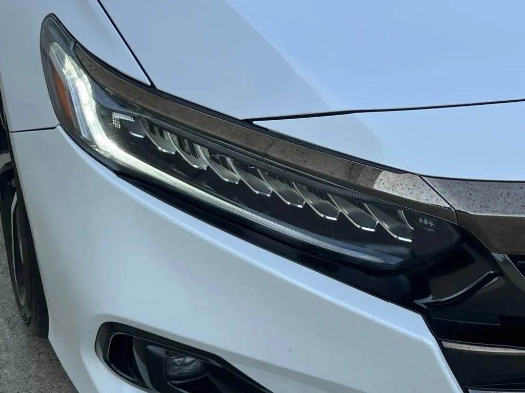 Honda Accord photo 33