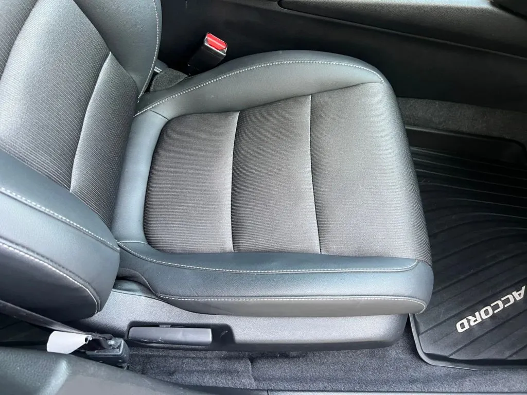 Honda Accord photo 17