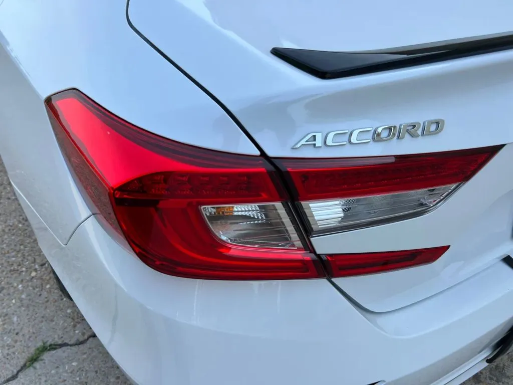 Honda Accord photo 40
