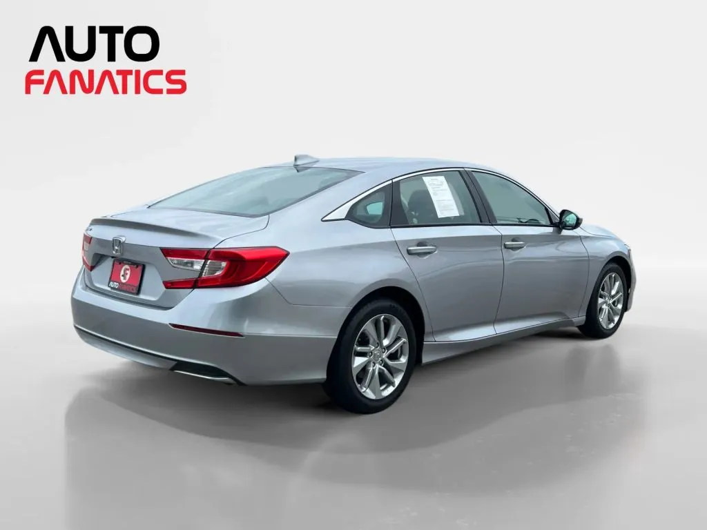 Honda Accord photo 6