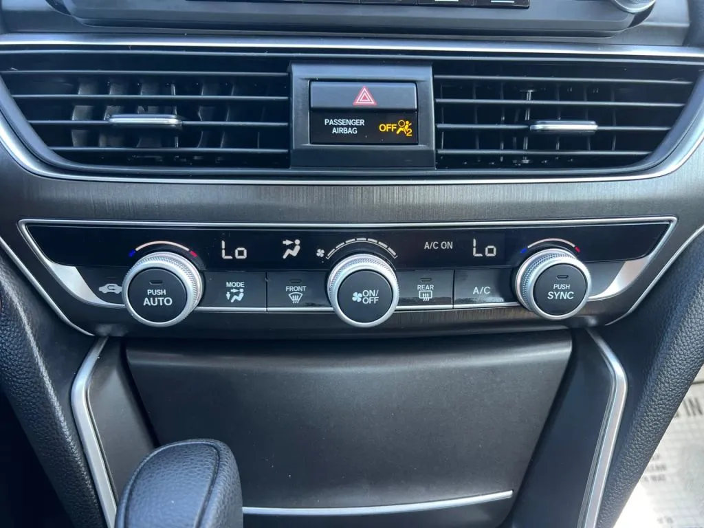 Honda Accord photo 42