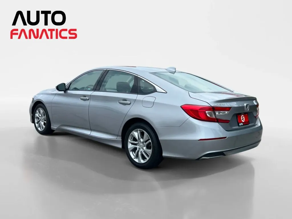 Honda Accord photo 3