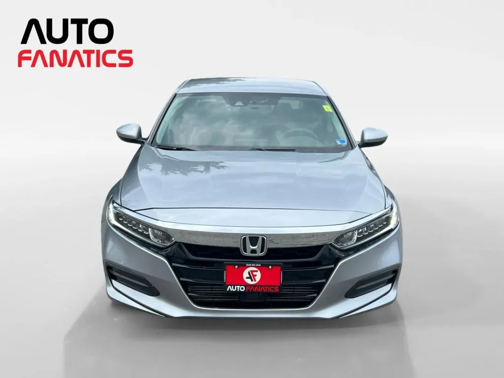 Honda Accord photo 9