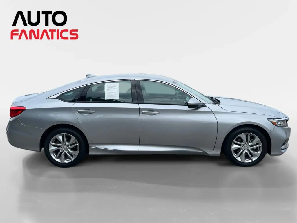 Honda Accord photo 7