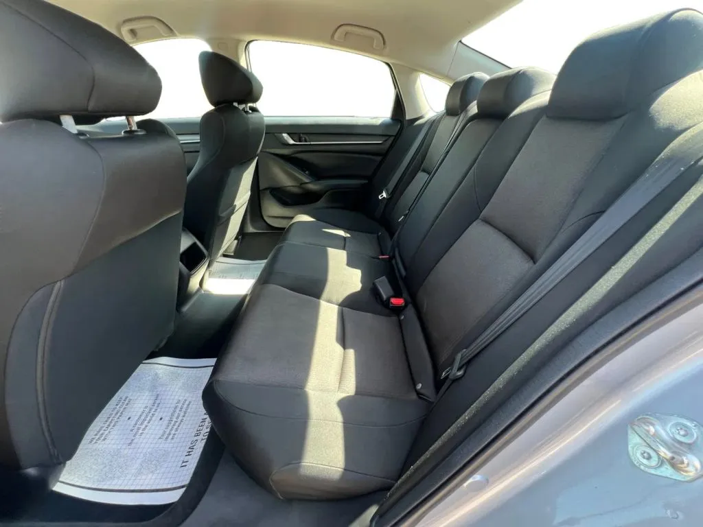 Honda Accord photo 14