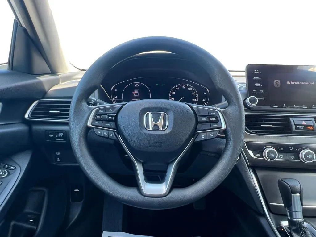 Honda Accord photo 13