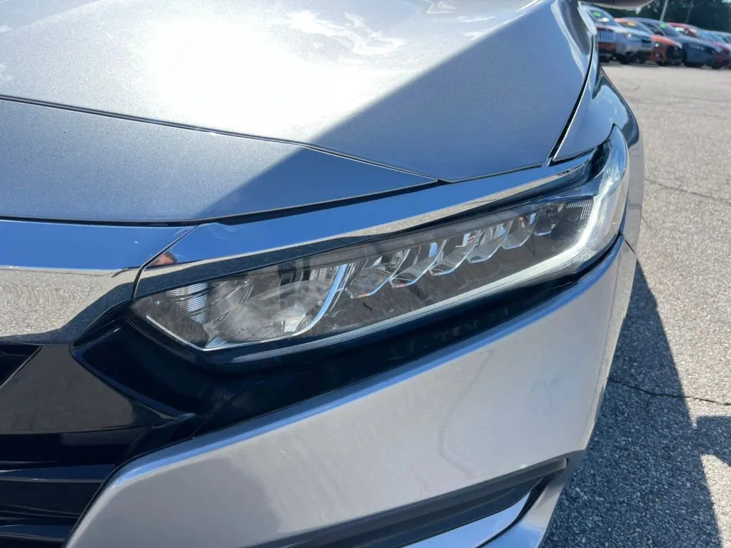 Honda Accord photo 32