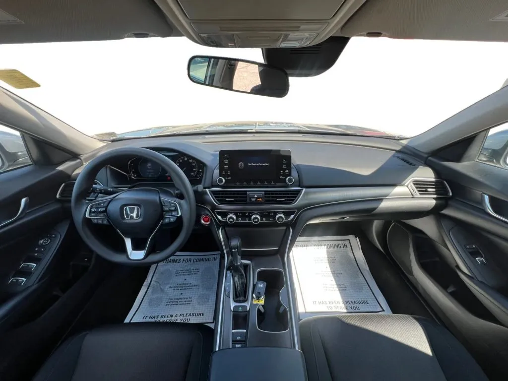 Honda Accord photo 11