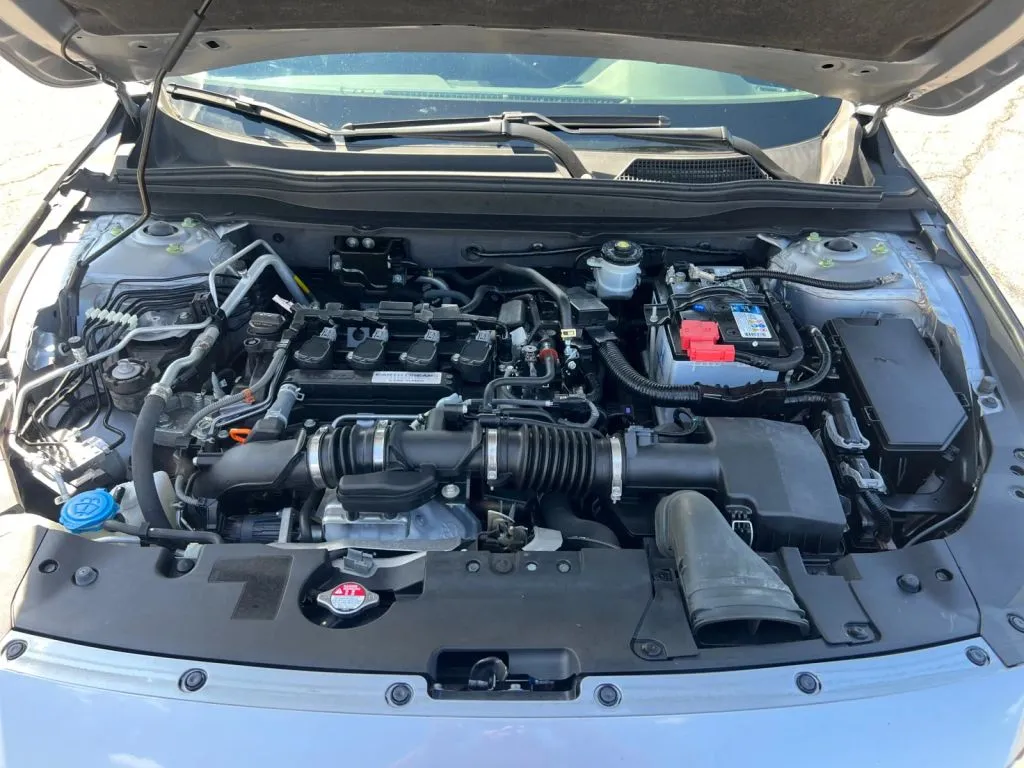 Honda Accord photo 31