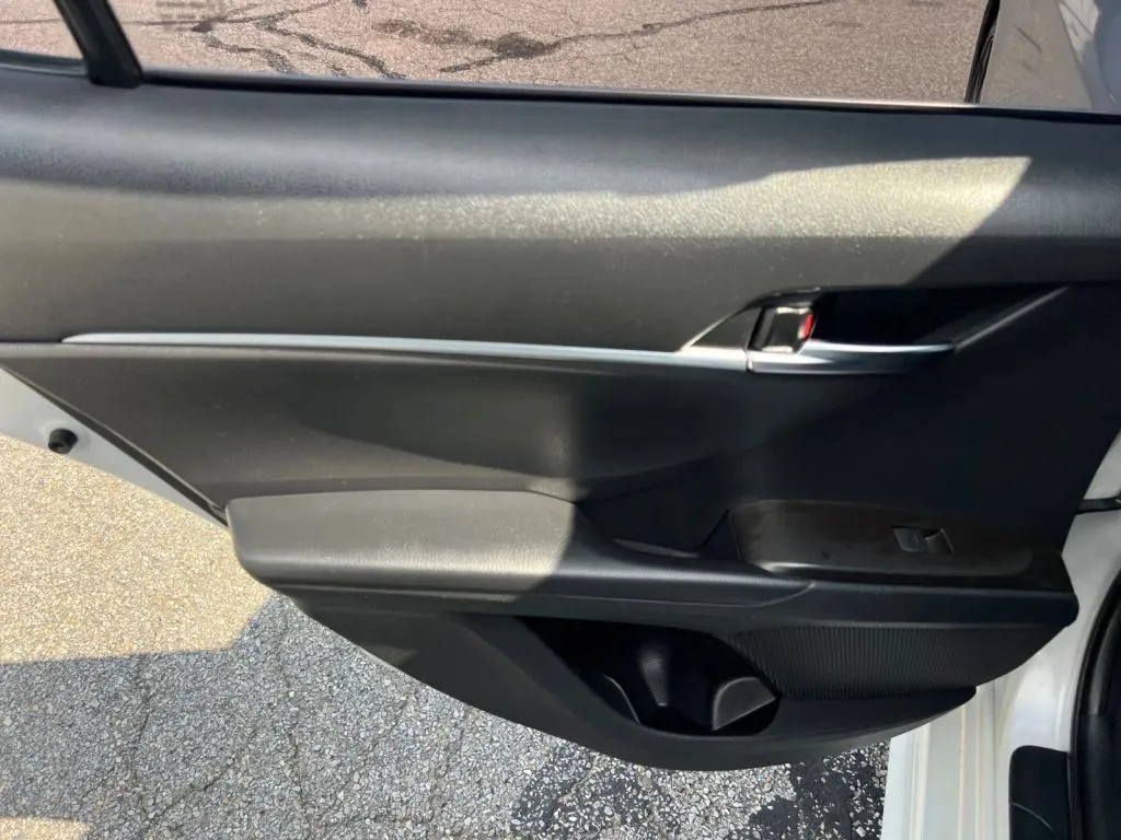 Toyota Camry photo 22