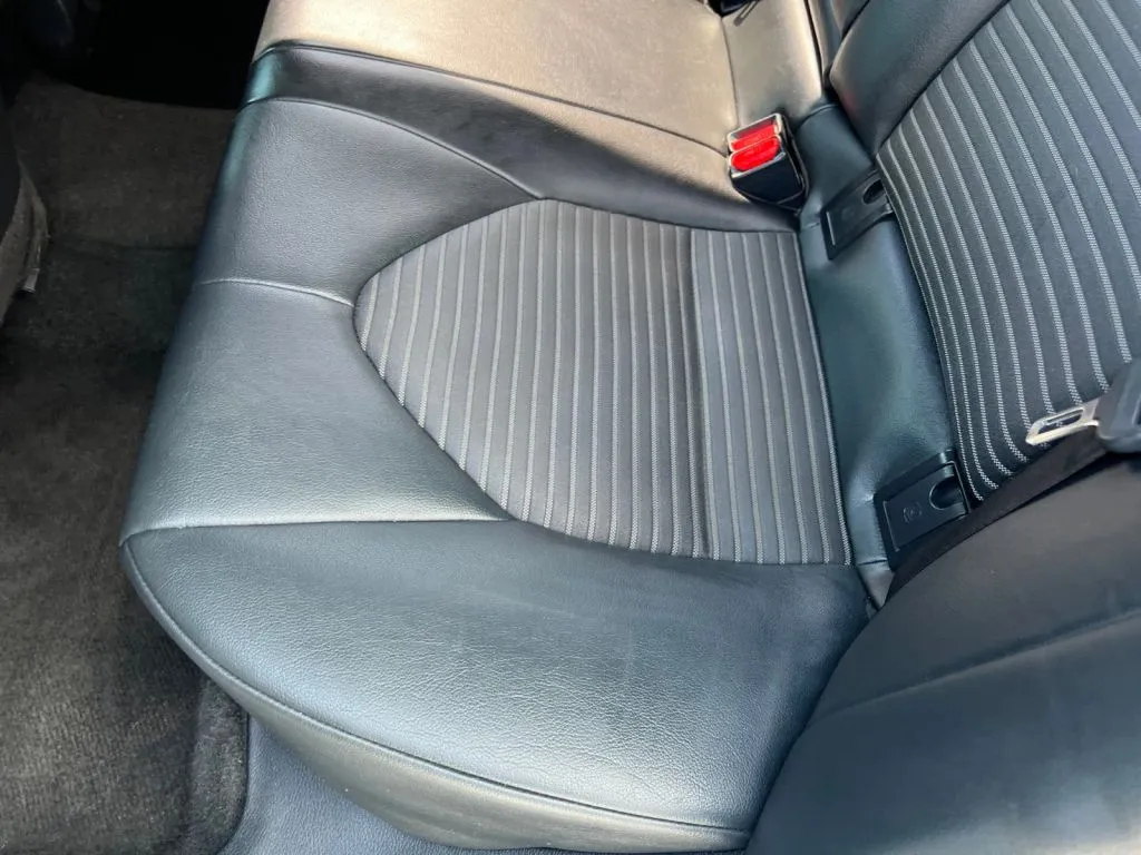 Toyota Camry photo 21