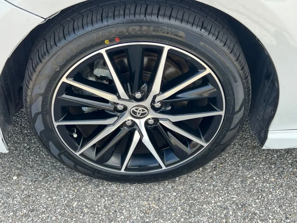 Toyota Camry photo 27