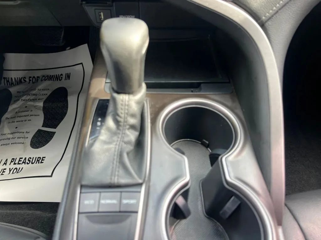 Toyota Camry photo 40
