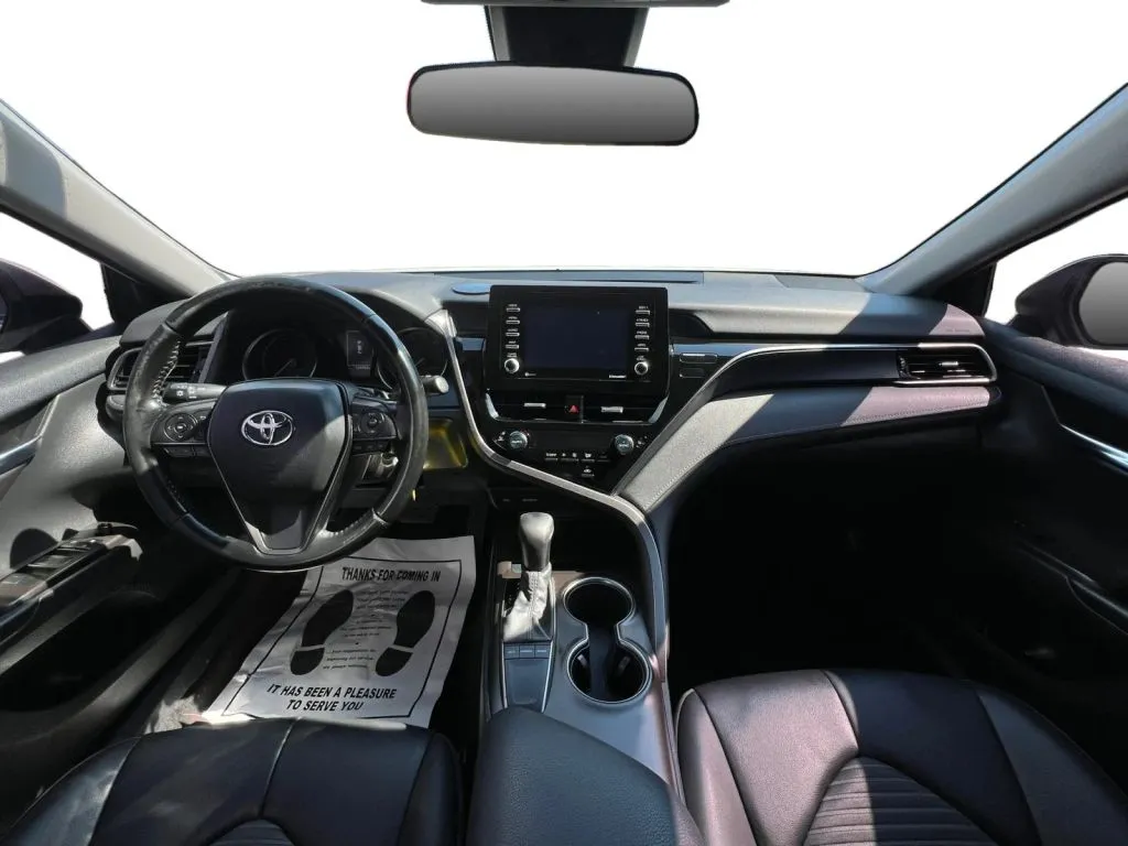 Toyota Camry photo 11