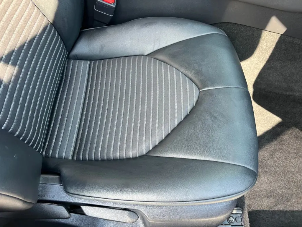 Toyota Camry photo 17