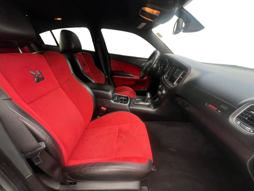 Dodge Charger photo 15