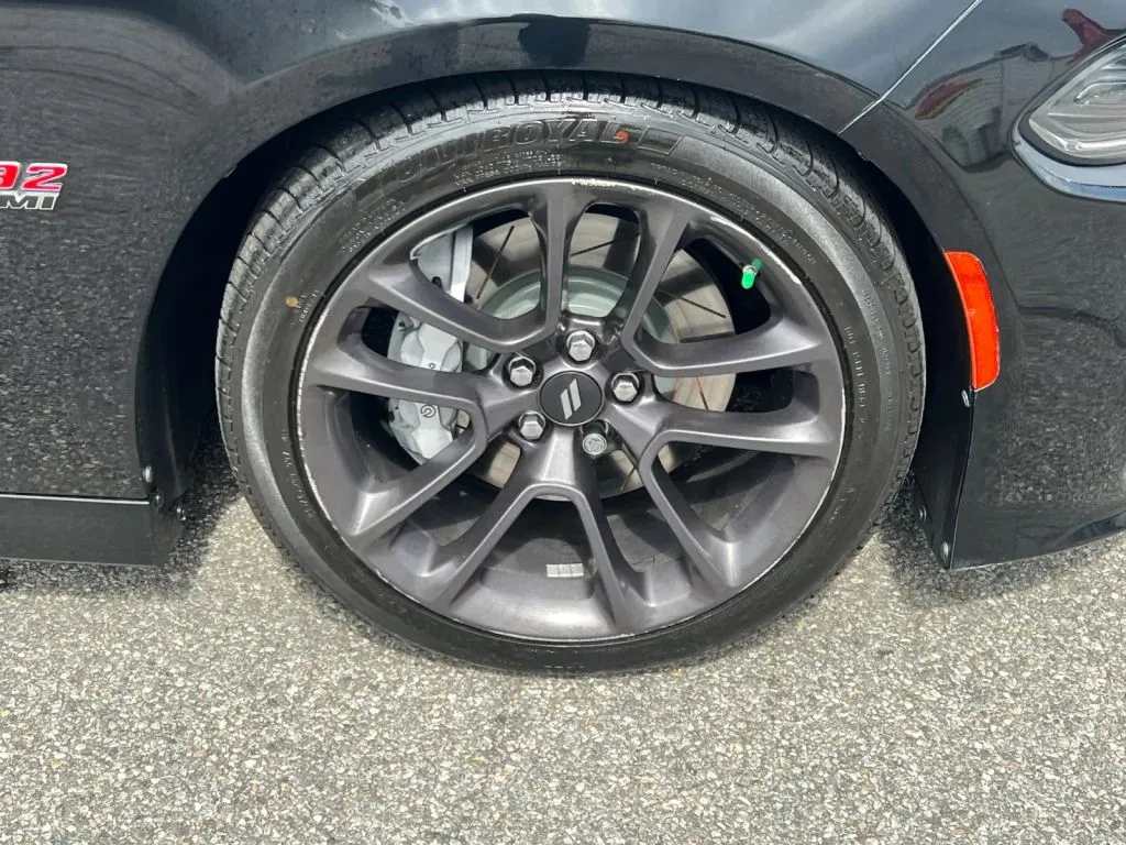 Dodge Charger photo 31
