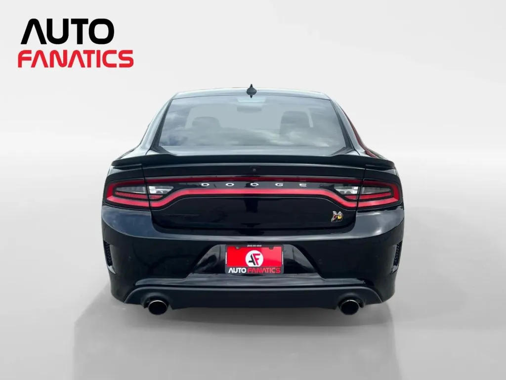 Dodge Charger photo 4