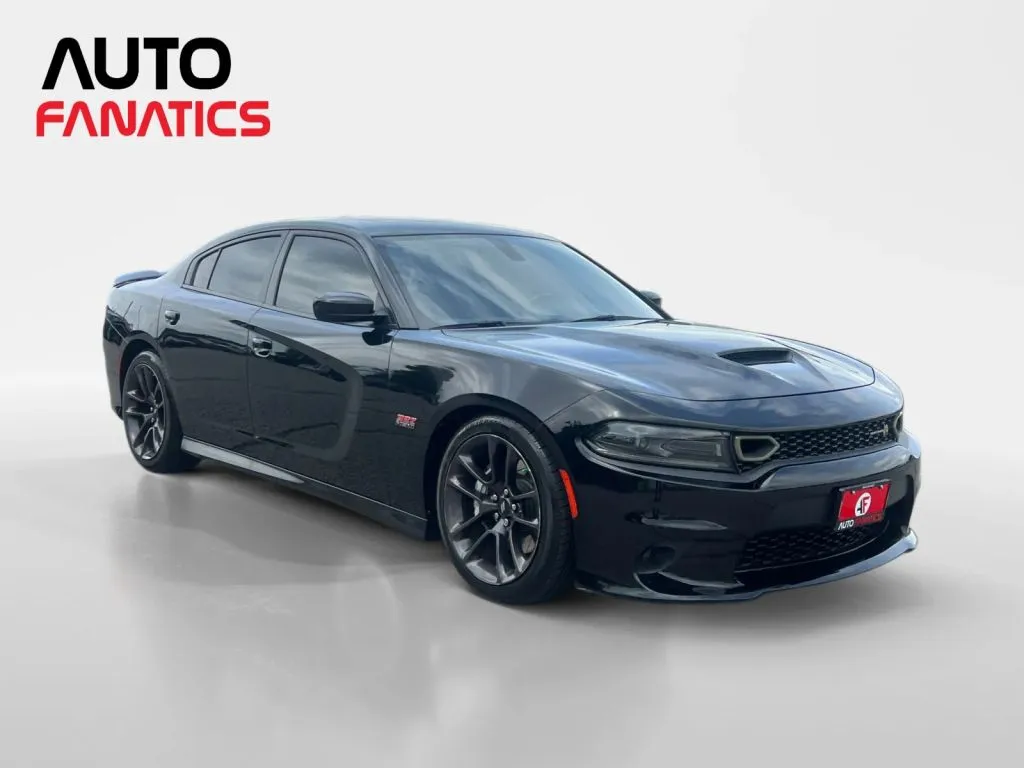 Dodge Charger photo 8