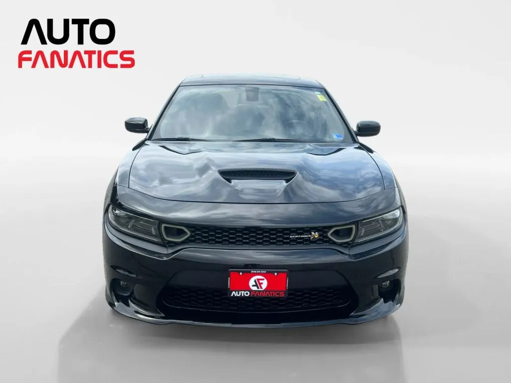 Dodge Charger photo 9