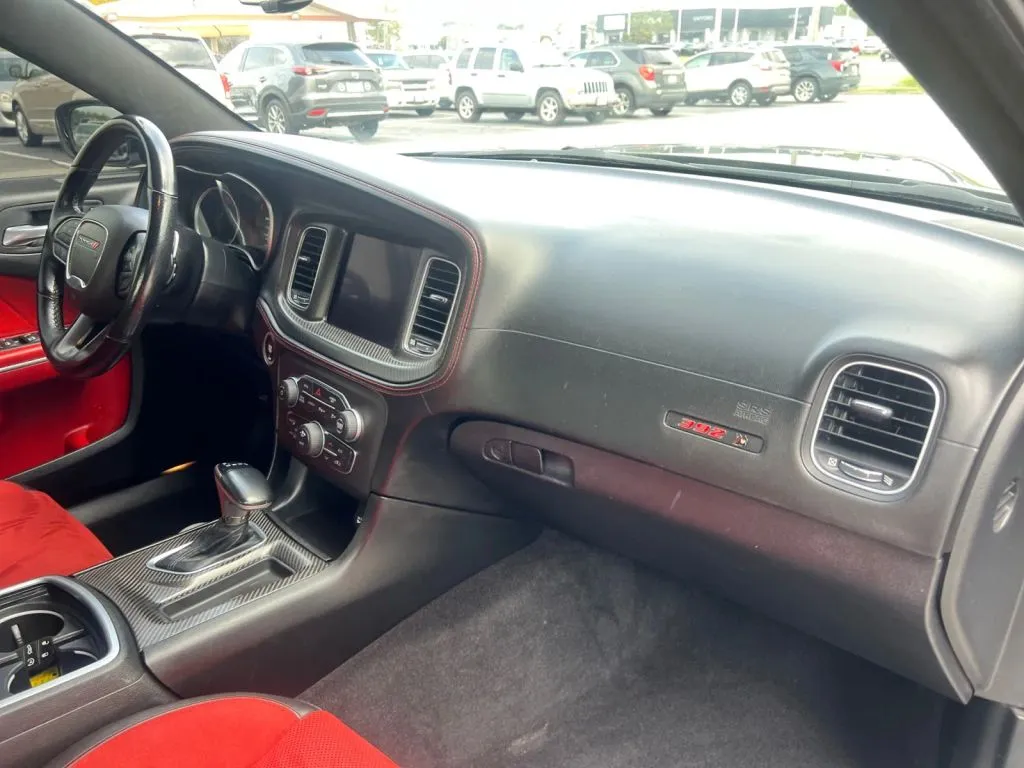 Dodge Charger photo 16