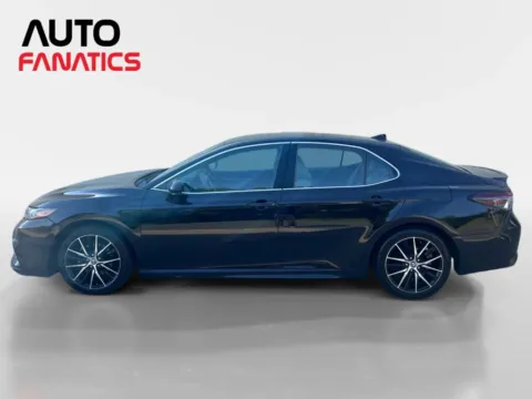 Photos of 2021 Toyota Camry SE Sedan 4D for sale in Fredericksburg, VA at Auto Fanatics
