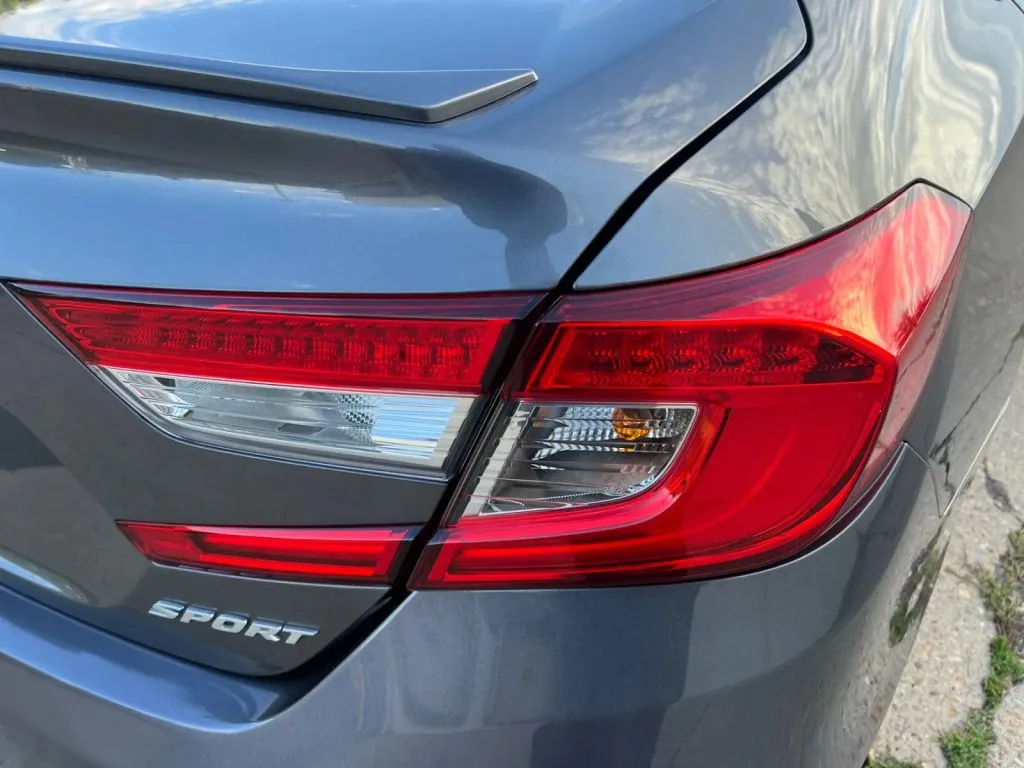 Honda Accord photo 29