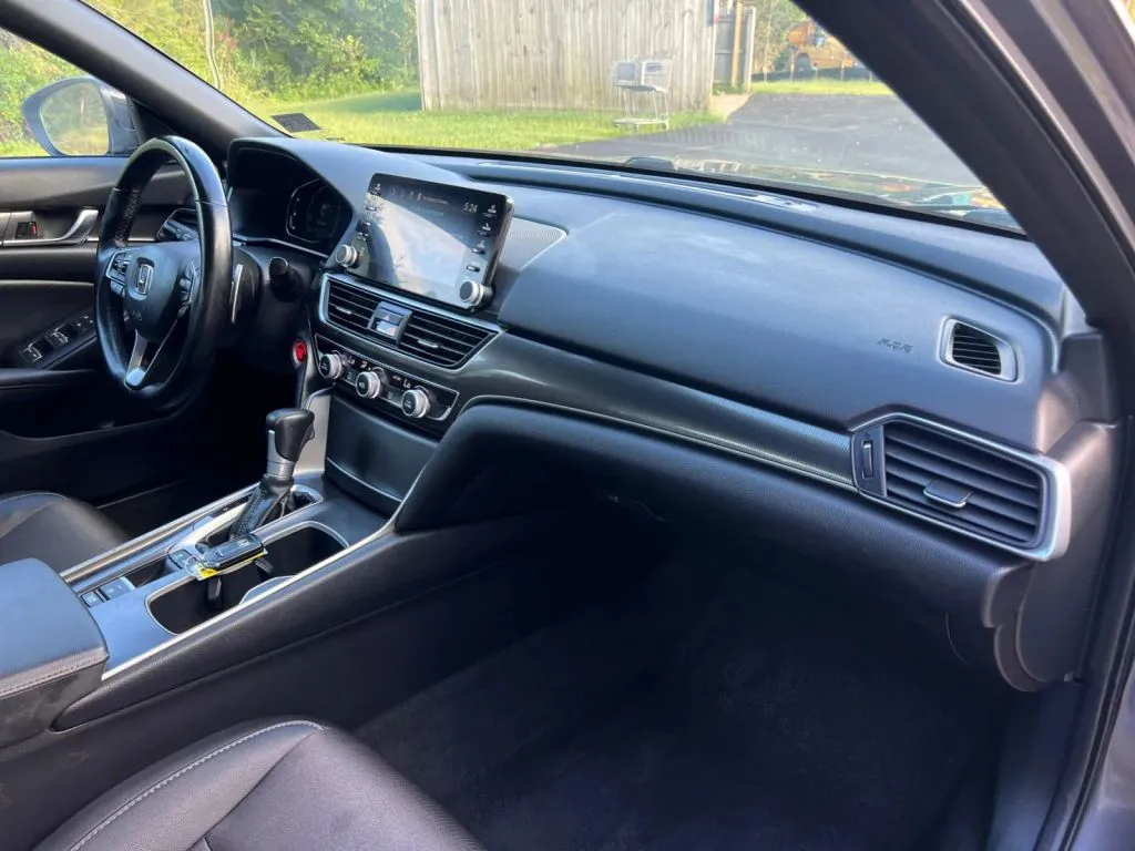 Honda Accord photo 15