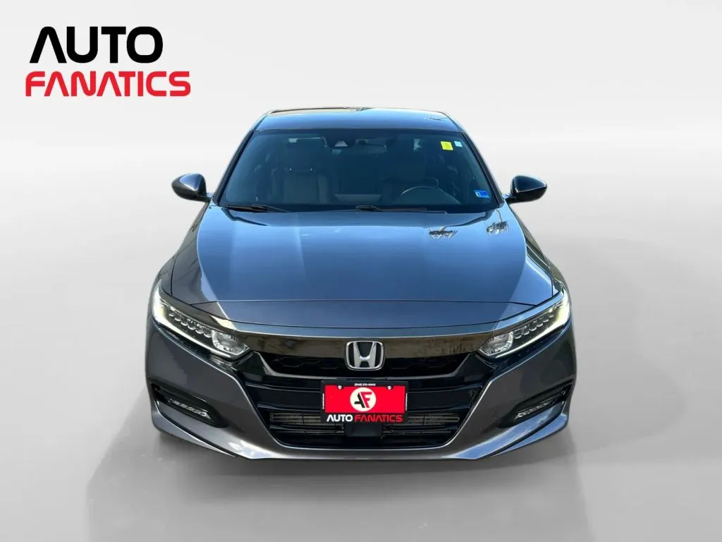 Honda Accord photo 9