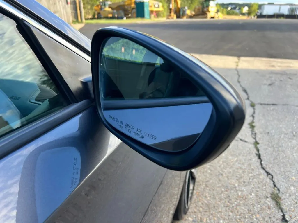 Honda Accord photo 28