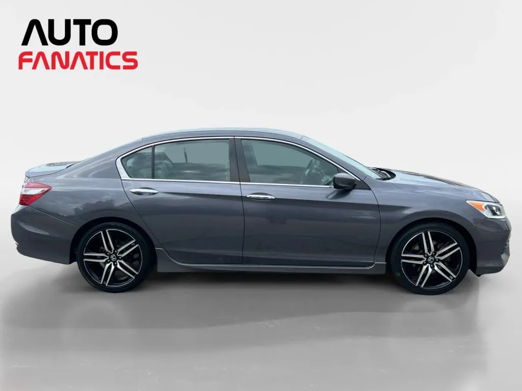 Honda Accord photo 7