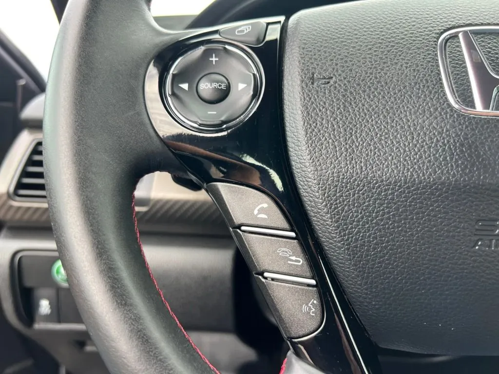 Honda Accord photo 42