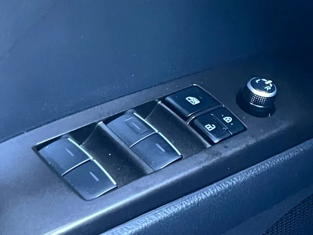 Toyota Camry photo 47