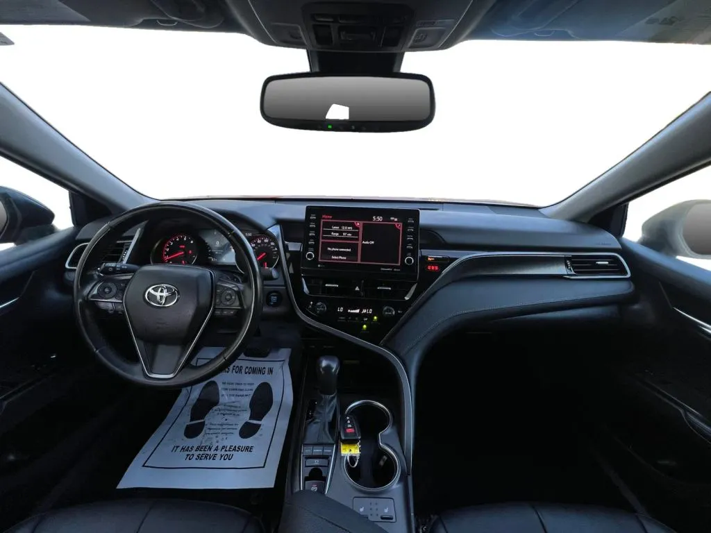 Toyota Camry photo 10