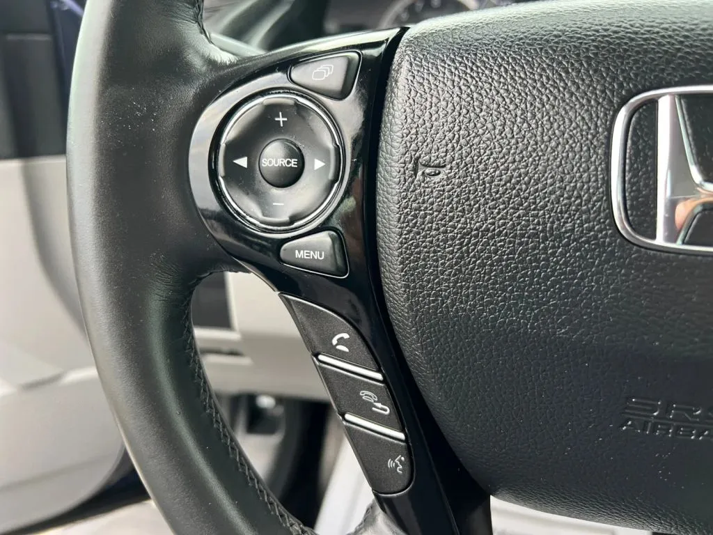 Honda Accord photo 46