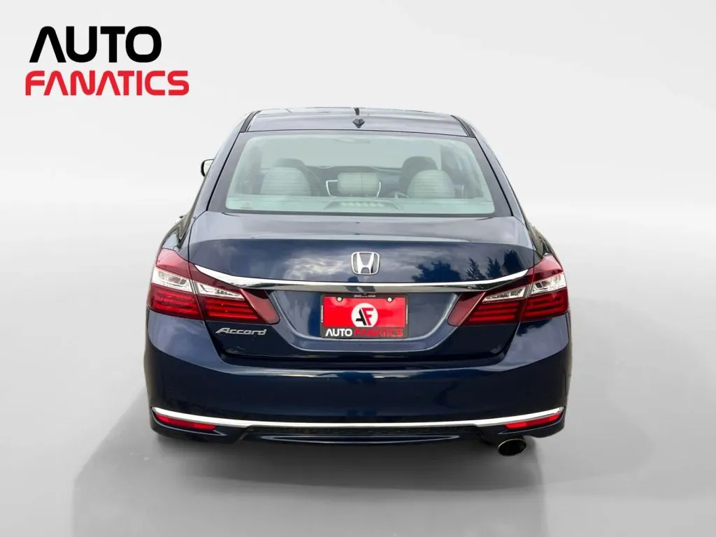 Honda Accord photo 4