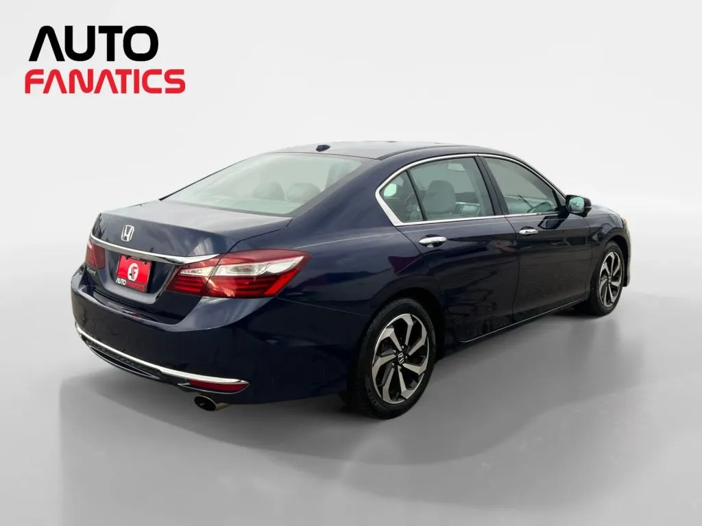 Honda Accord photo 6