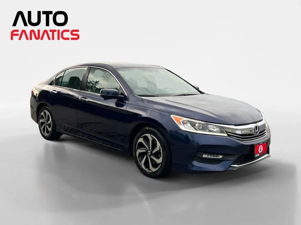 Honda Accord photo 8