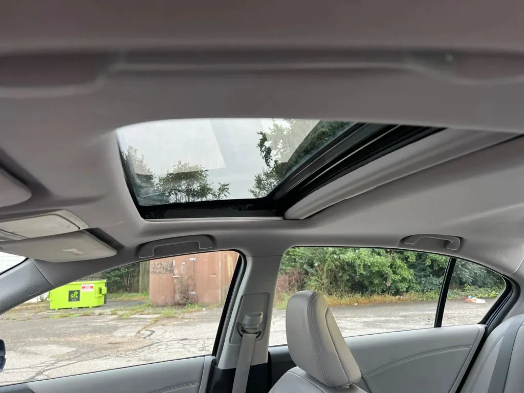 Honda Accord photo 29